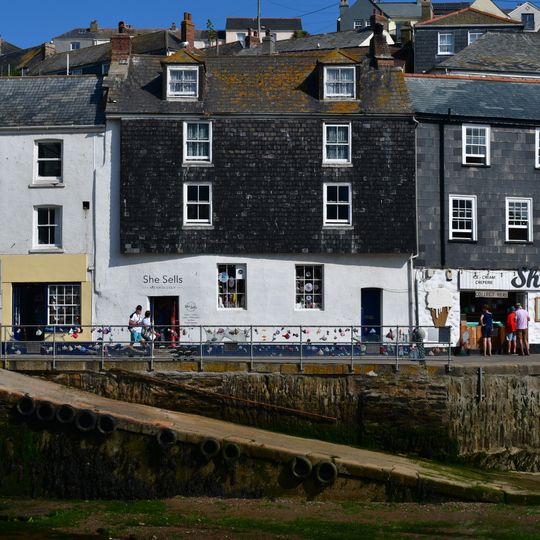 7 And 9, Cliff Street