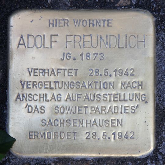 Stolperstein en memoria de Adolf Freundlich
