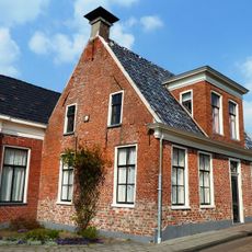 Hoogstraat 2, Eenrum