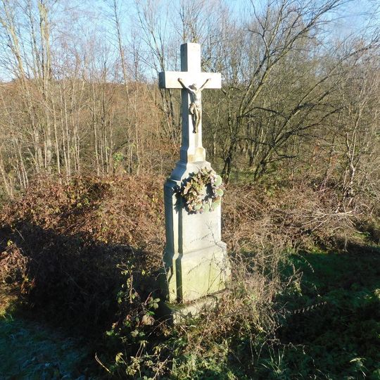 Kříž na křižovatce jihovýchodně od Kamenice