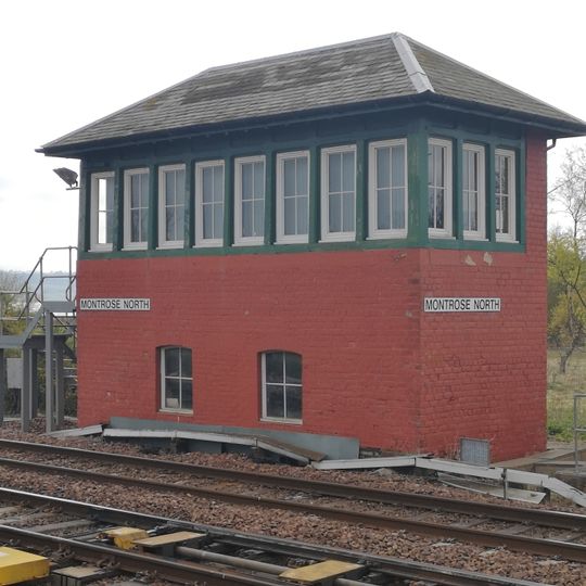 North Signal Box, Montrose Station, Basin View, Montrose