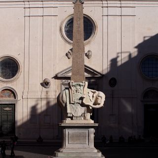 Obélisque de la piazza della Minerva