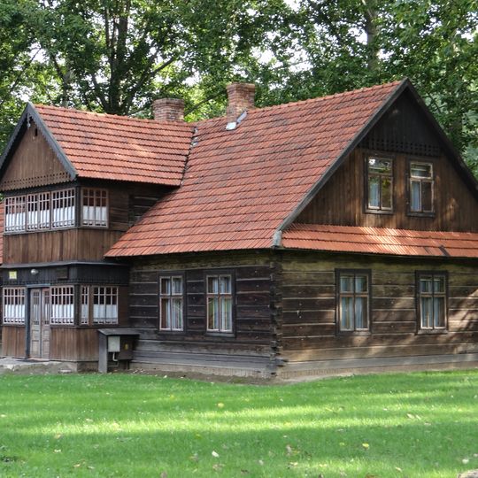 Szkoła, tzw. dom Gacki