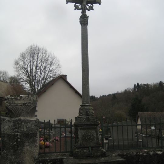 Croix de cimetière de Montfermy