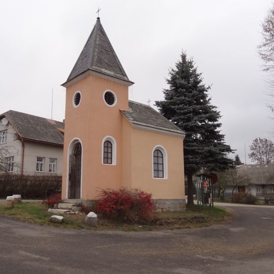 Kaple v osadě Dlouhý