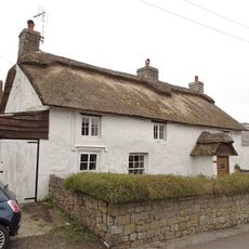 To-hesg including attached garden walls