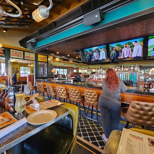 Lucille's Smokehouse Bar-B-Que
