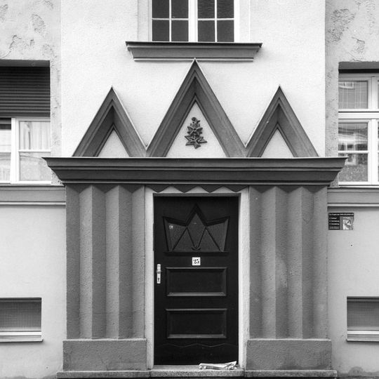 Paul-Heyse-Straße 17; 19; 21; 23; 25; 27; 29; 31