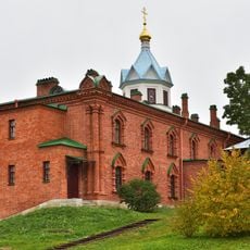 Больничный корпус с домовой церковью Крестовоздвижения (Старая Ладога)