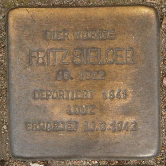 Stolperstein dedicated to Fritz Sielcer