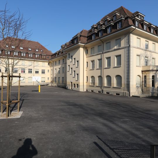 Elementary school Jura