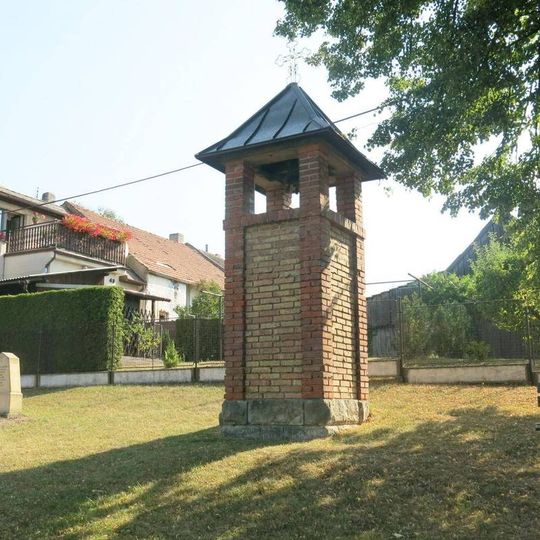 Zvonice na návsi v Jinolicích