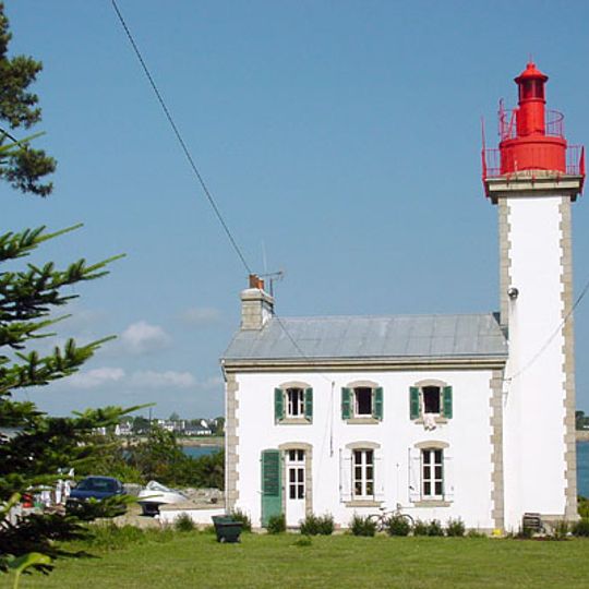 Pointe de Combrit lighthouse