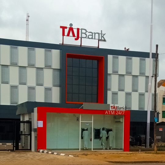 Taj Bank