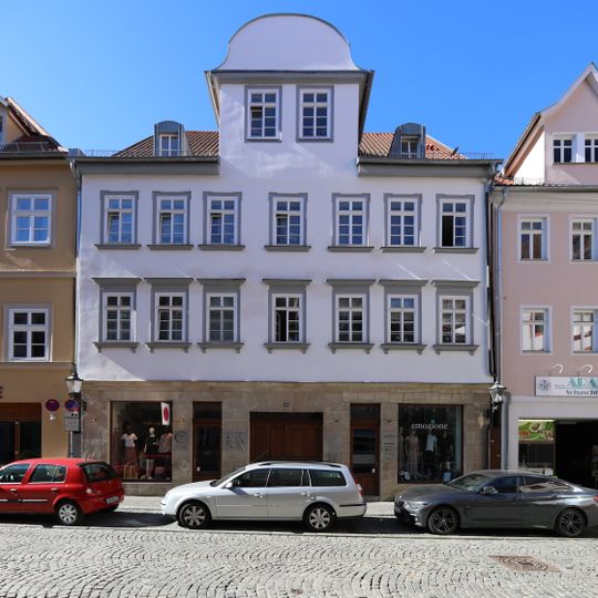 Wohn- und Geschäftshaus