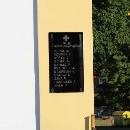 Pamětní deska obětem 1. sv. války v Tomicích