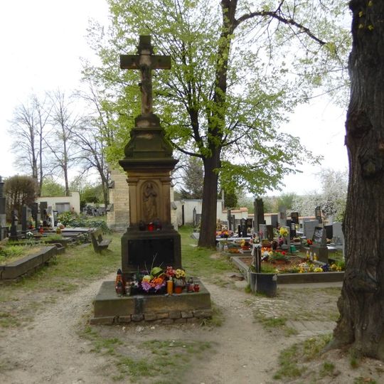 Cemetery cross in Ruzyně Cemetery