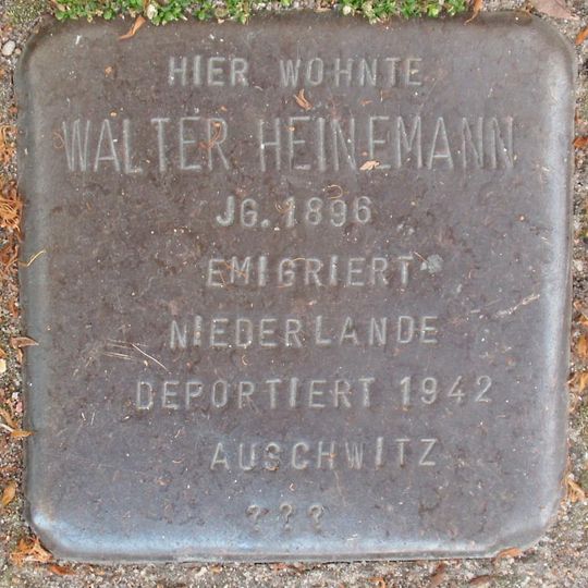 Stolperstein dedicated to Walter Heinemann