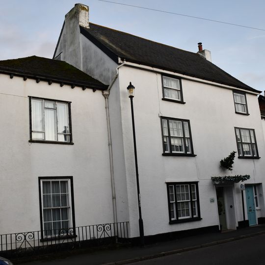 11 and 12, High Street