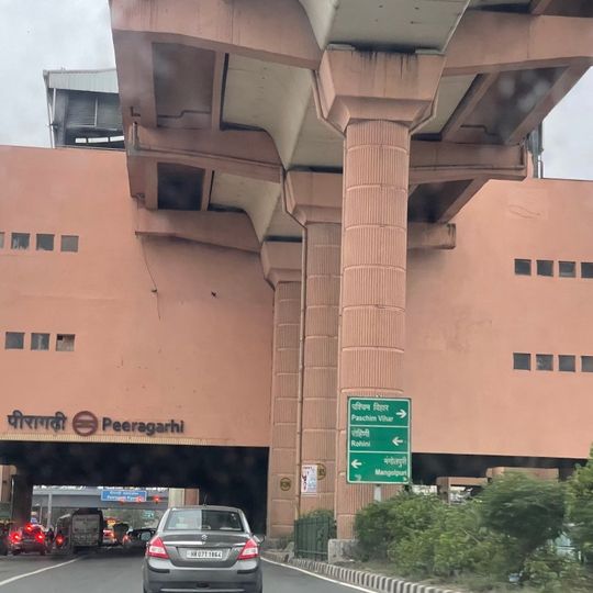 Peeragarhi metro station
