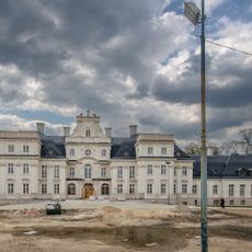 Palace in Chróstnik
