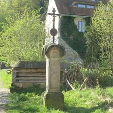 Kříž u mlýna v Zubrnicích