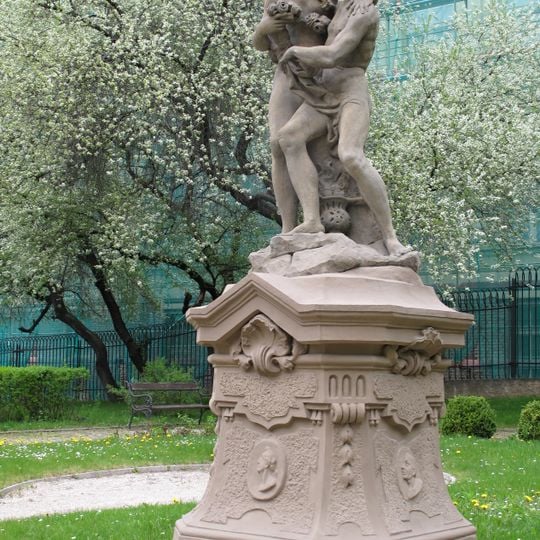 Sousoší Apollóna a Artemis za Michnovým letohrádkem v Praze