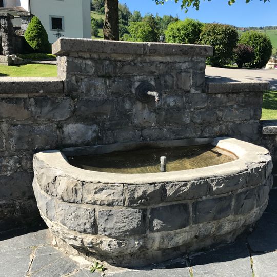 Brunnen Schulhaus St. Jakob