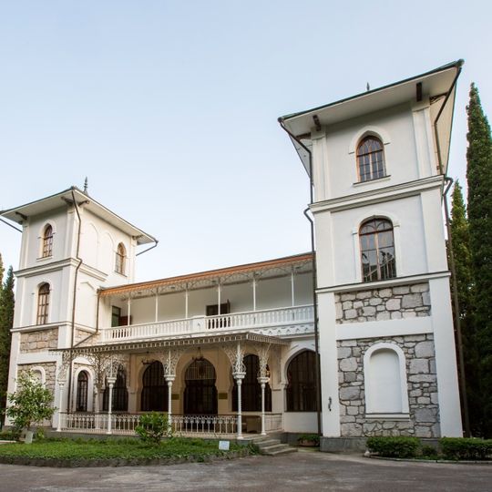 Имение Меллас