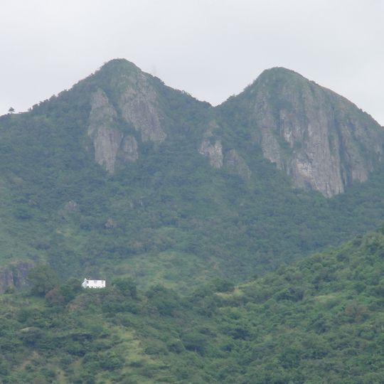 Cerro Las Tetas