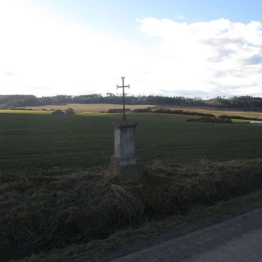 Kříž u Chrášťovic u silnice do Mladotic