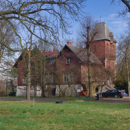 Budynek zarządcy, obecnie mieszkalny w zespole folwarcznym w Świerklańcu