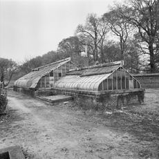 Twickel: ironhouse met aangebouwde zaaikas