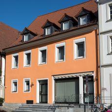 Wohn- und Geschäftshaus