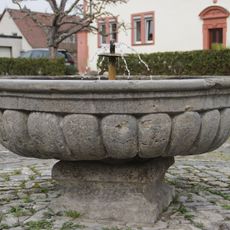 Brunnen