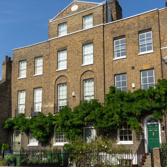 16, 17, 18, Park Vista Se10