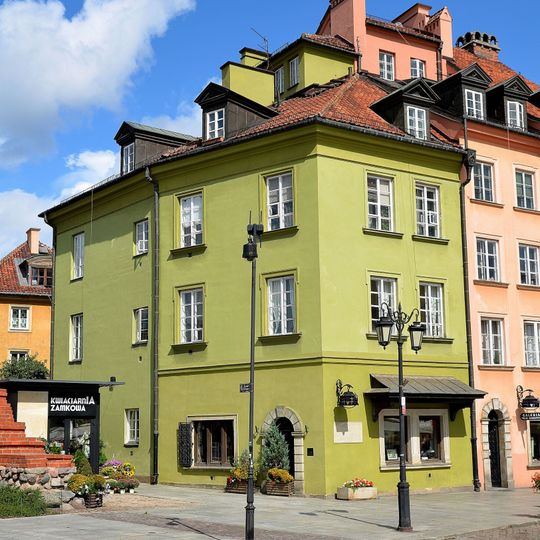 Kamienica szpitalna, poł. XVIII