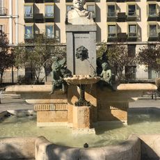 Vázquez de Mella Fountain