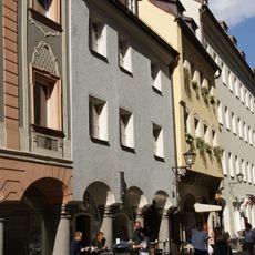 Wohn- und Geschäftshaus