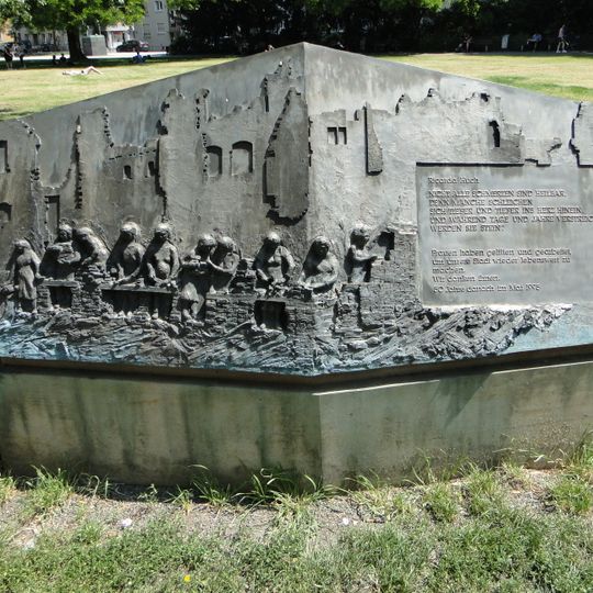 Trümmerfrauen-Denkmal