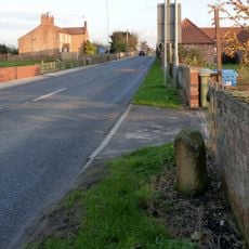 Milestone, east end of Everton village