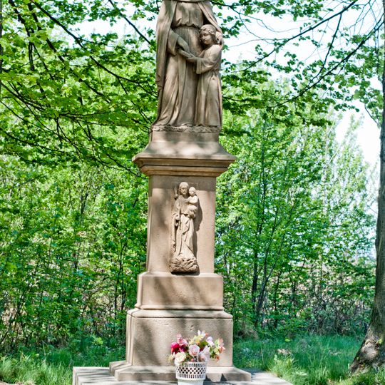 Socha svaté Anny s Pannou Marií u Chvalčova