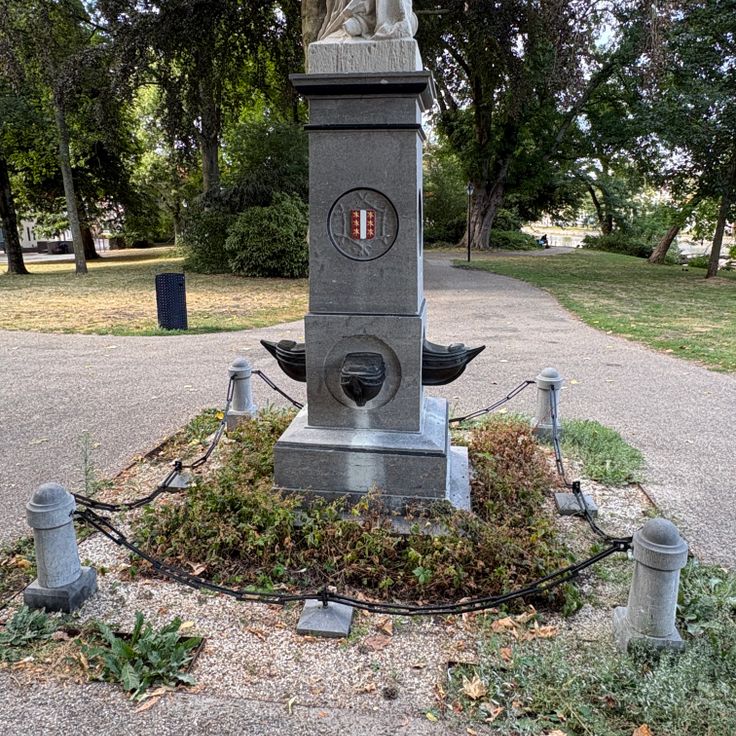 Monument voor Cornelis en Frederik de Houtman