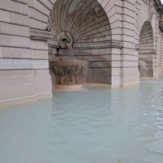 Fountain of the Woods, Parks and Gardens
