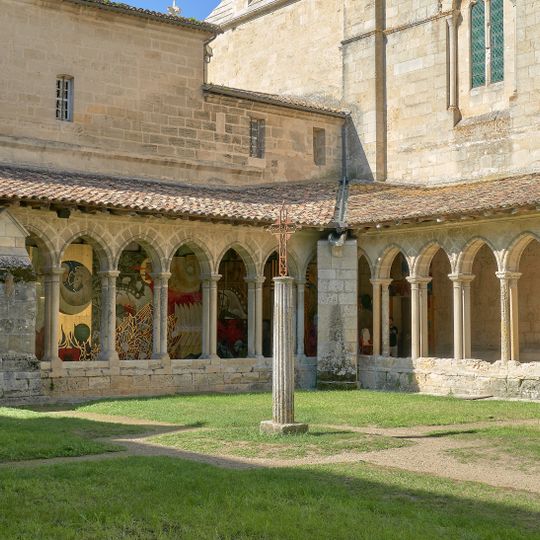 Cloître de la collégiale Saint-Émilion