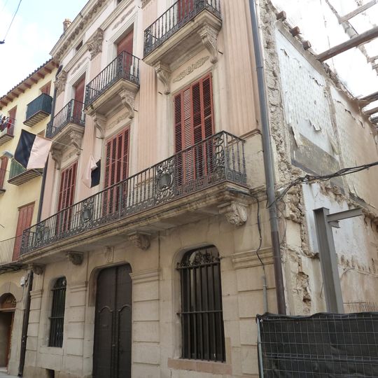 Palauet de la muralla de Balaguer