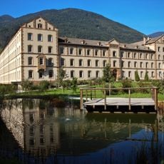 Vinzentinum mit Herz-Jesu-Kirche