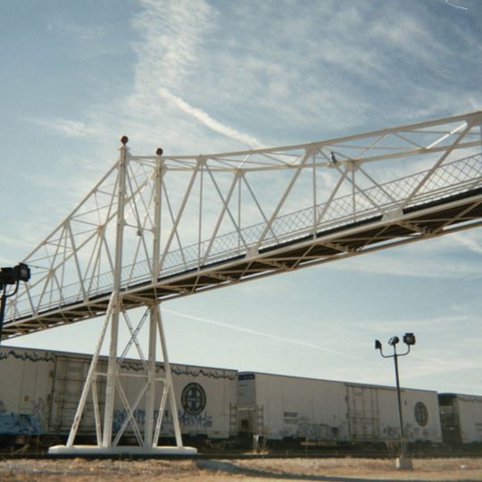 Jefferson Avenue Footbridge