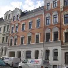 Mietshaus in geschlossener Bebauung Kreherstraße 6