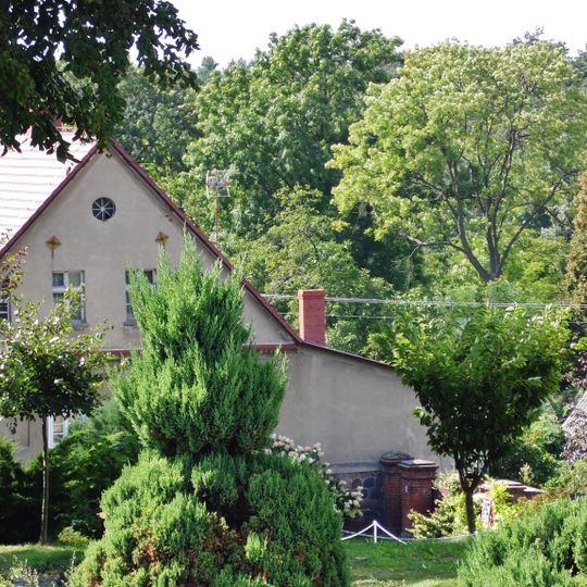 Plebania w Dłużynie